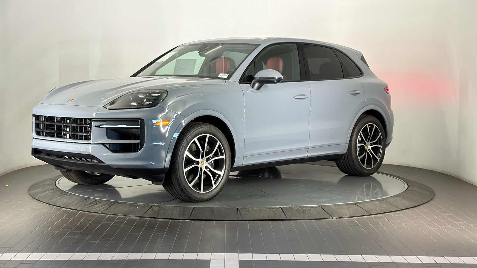 2024 Porsche Cayenne  1