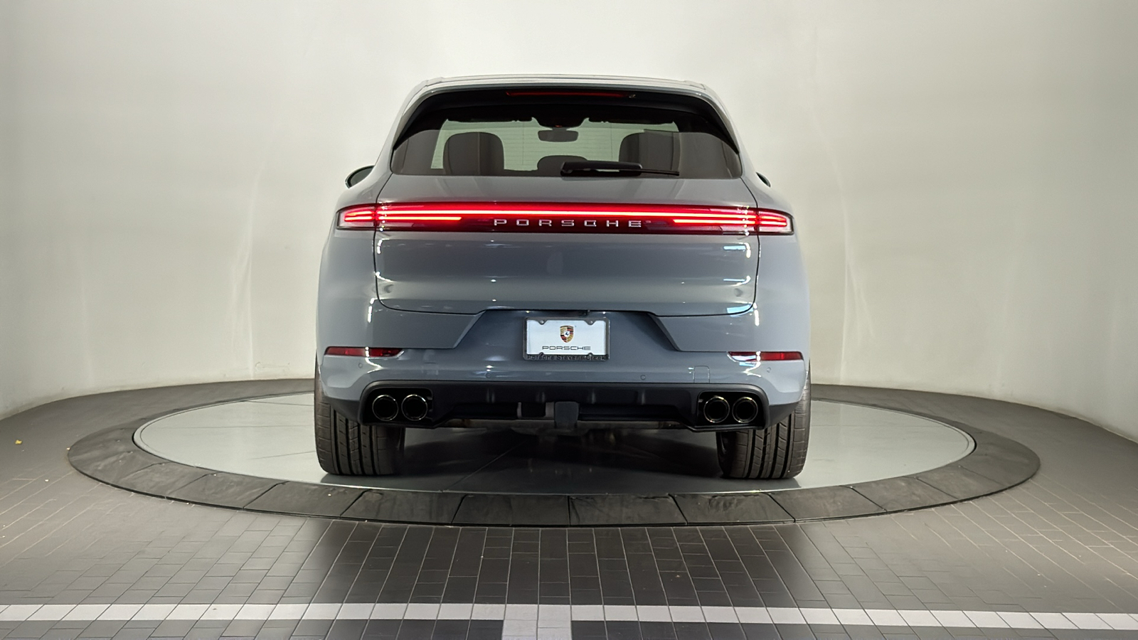 2024 Porsche Cayenne  4