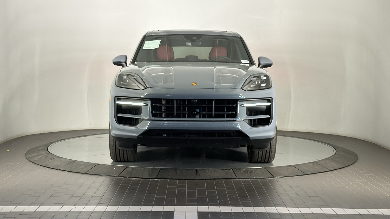 2024 Porsche Cayenne  8