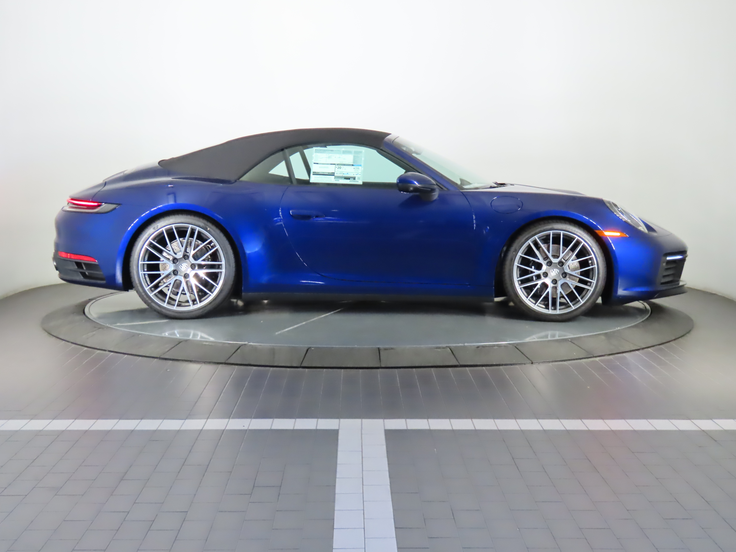 2024 Porsche 911 Carrera S 6