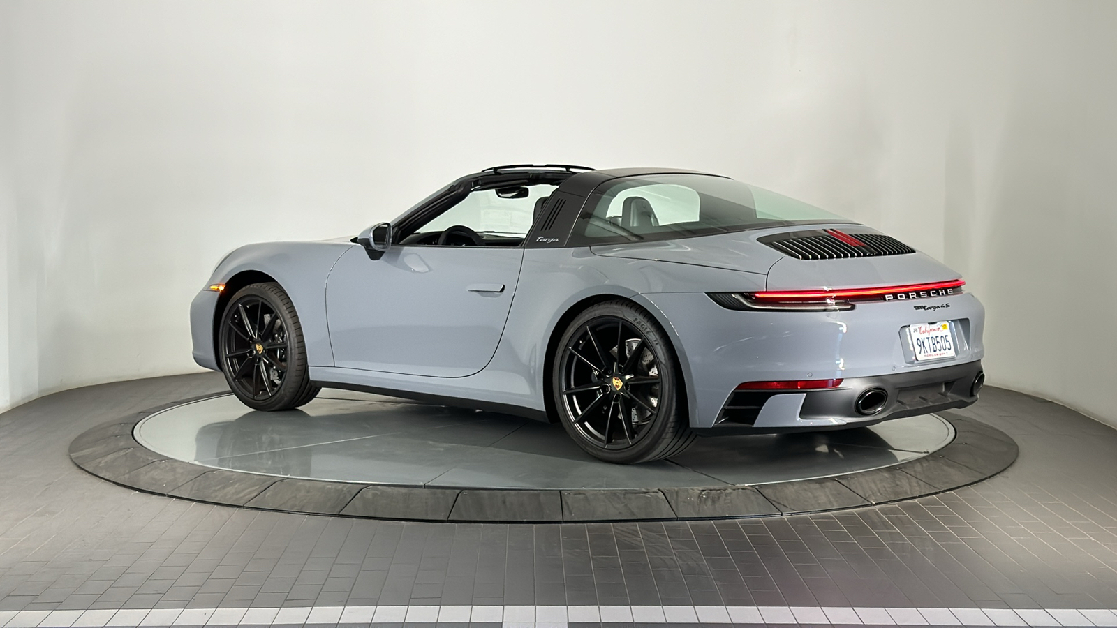 2024 Porsche 911 Targa 4S 11