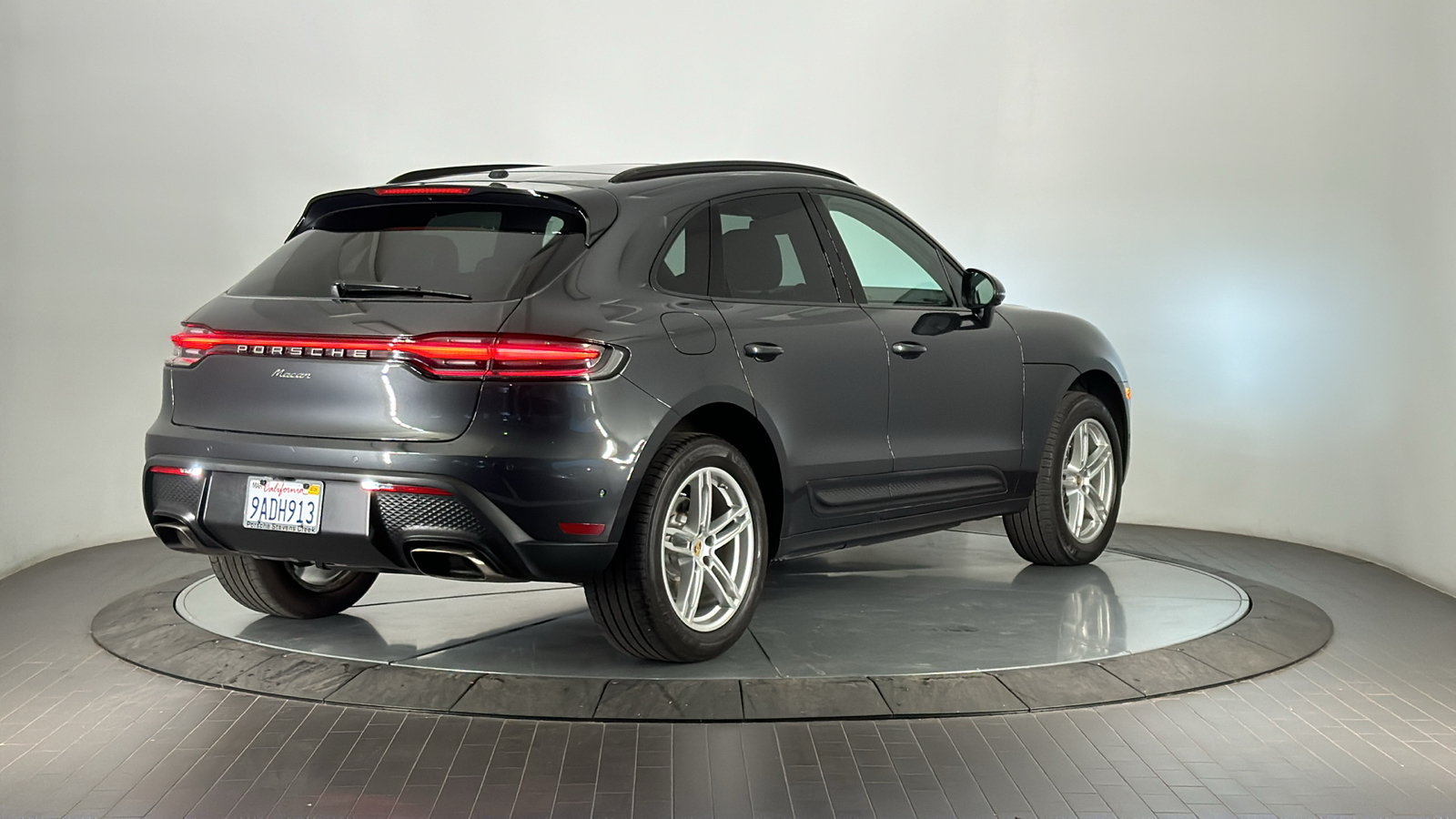 2022 Porsche Macan  5