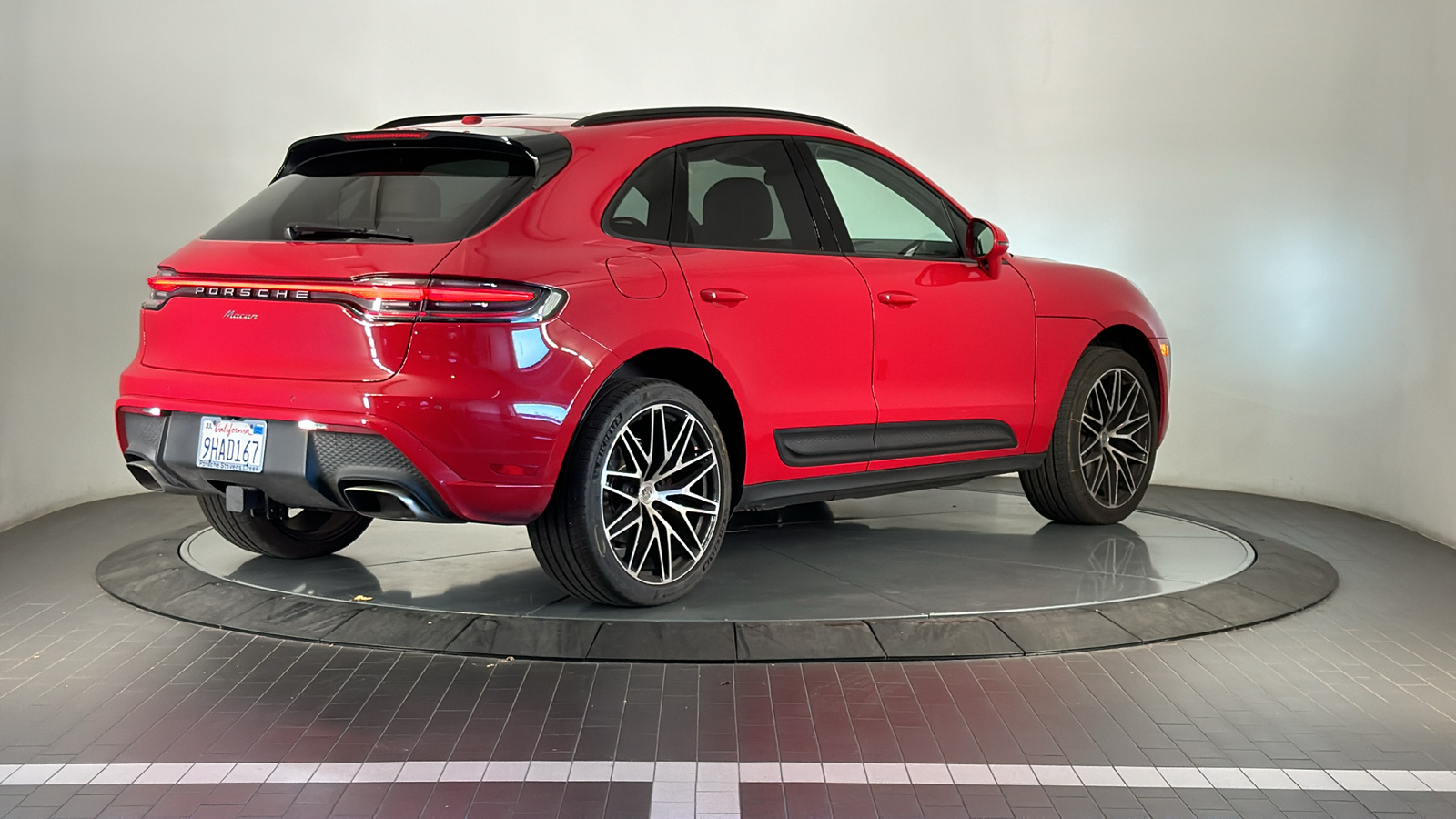 2023 Porsche Macan  5