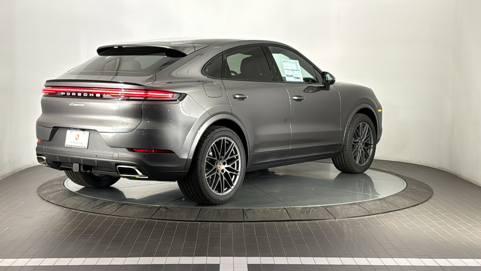 2025 Porsche Cayenne Coupe  5