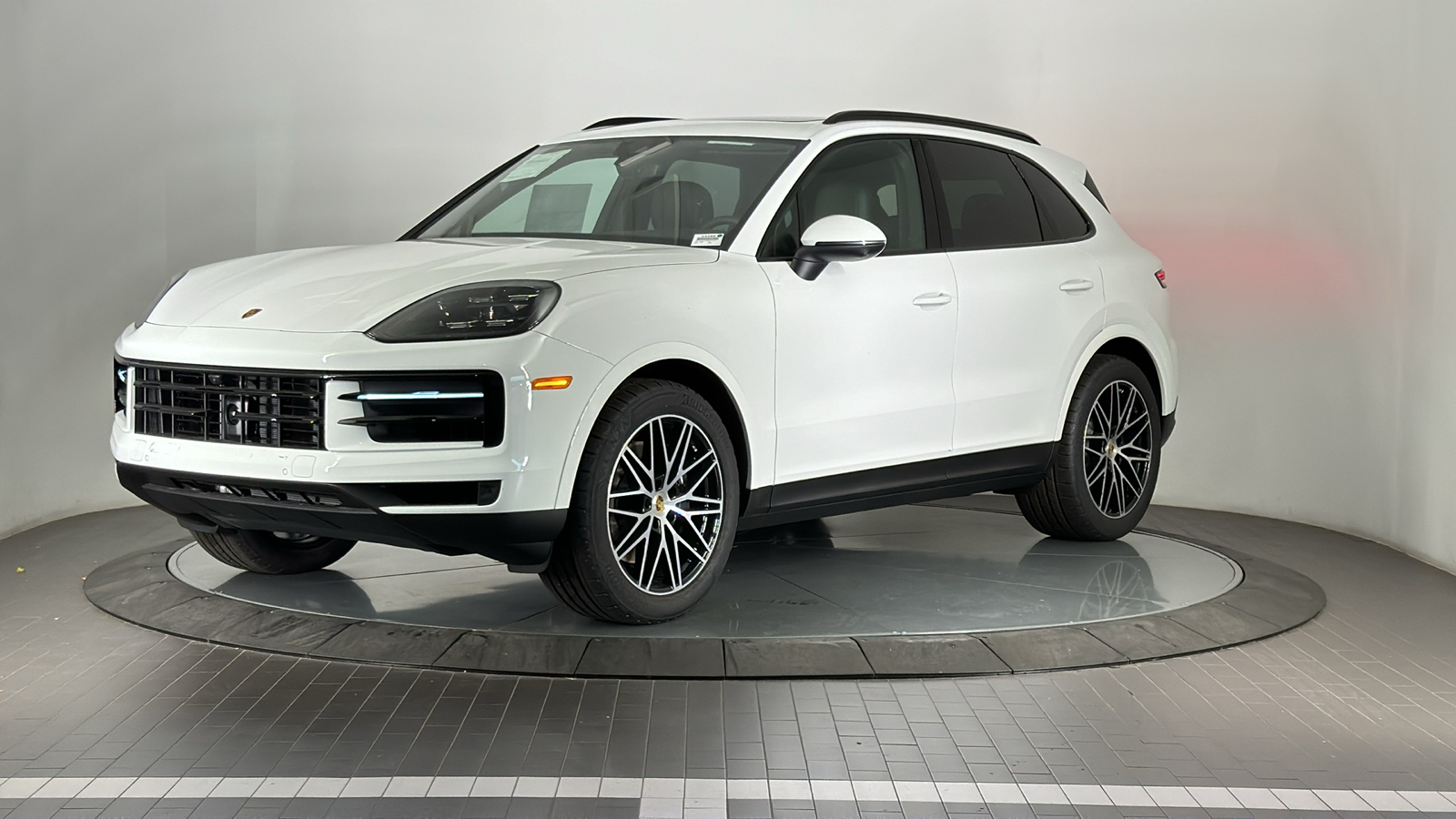 2024 Porsche Cayenne  1