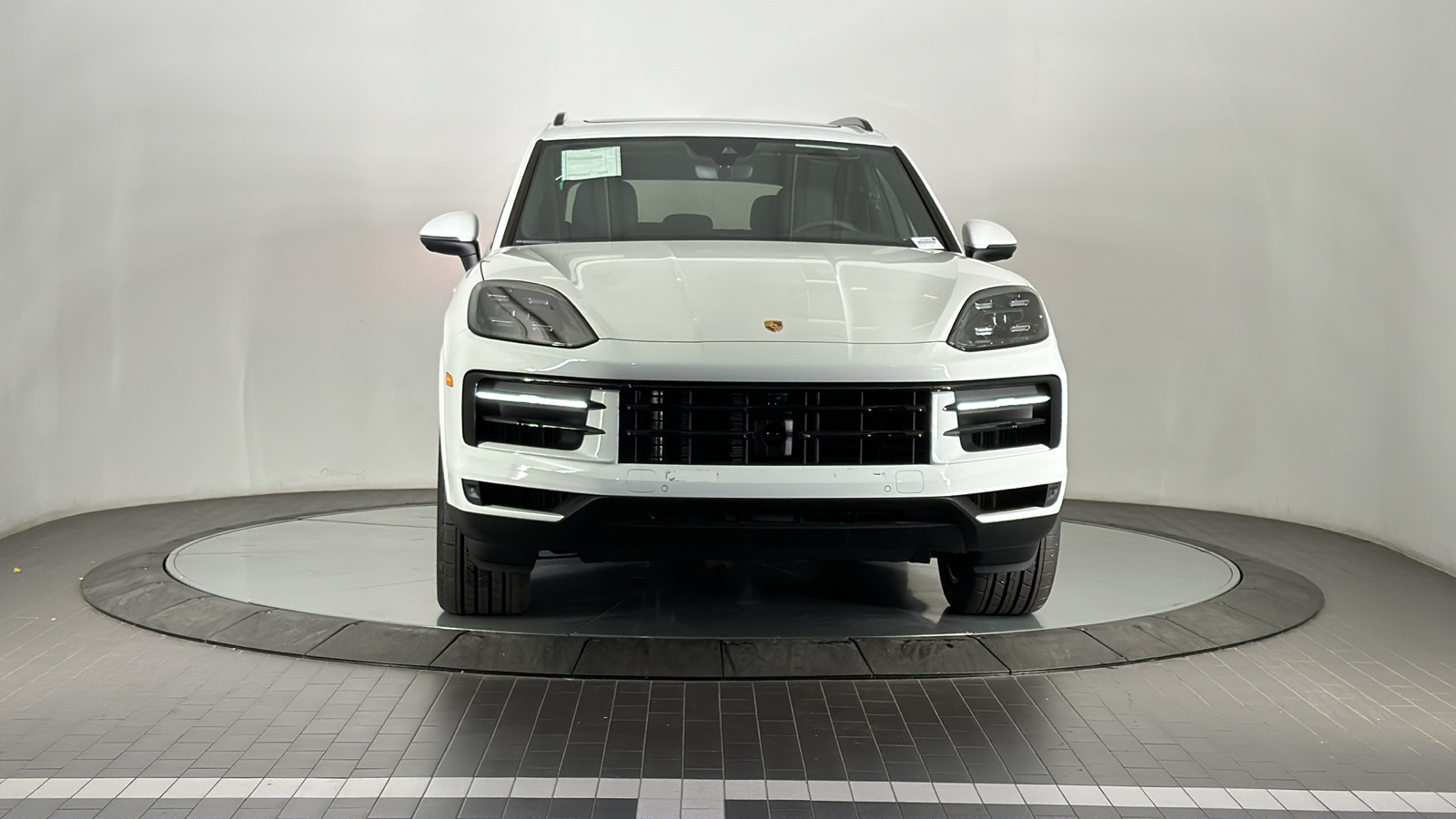 2024 Porsche Cayenne  8