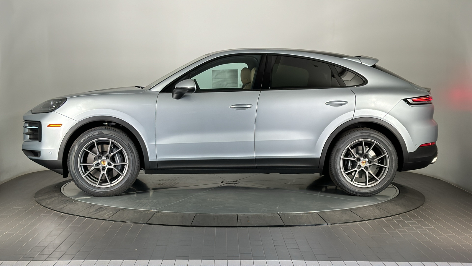 2025 Porsche Cayenne Coupe  2