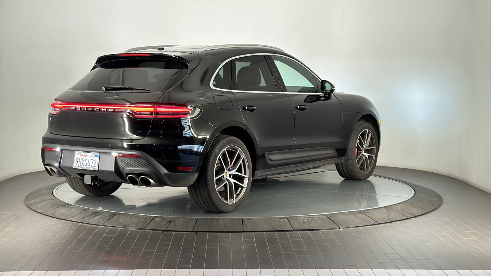 2023 Porsche Macan S 5