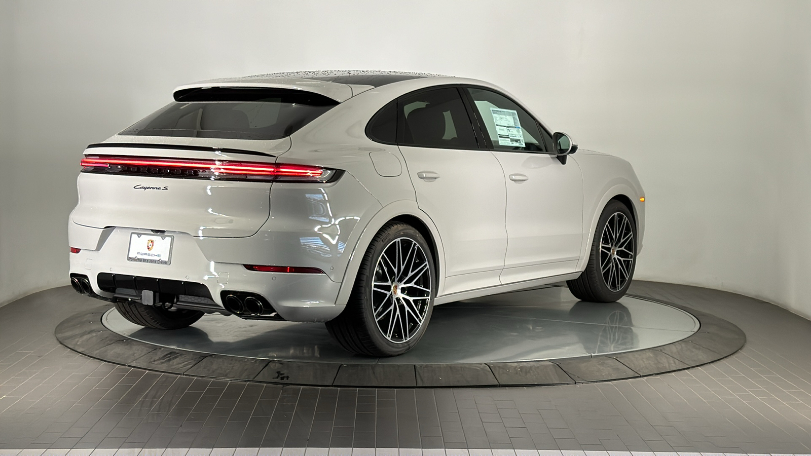 2025 Porsche Cayenne Coupe S 5