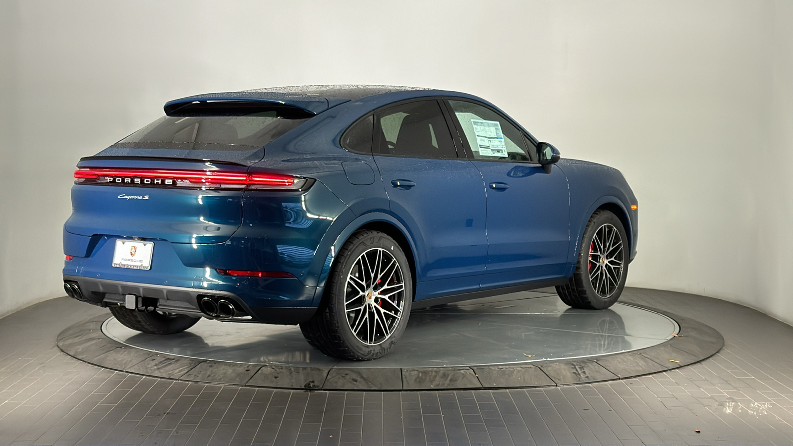 2025 Porsche Cayenne Coupe S 5