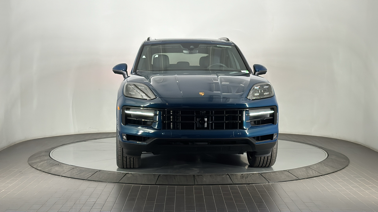 2025 Porsche Cayenne  8