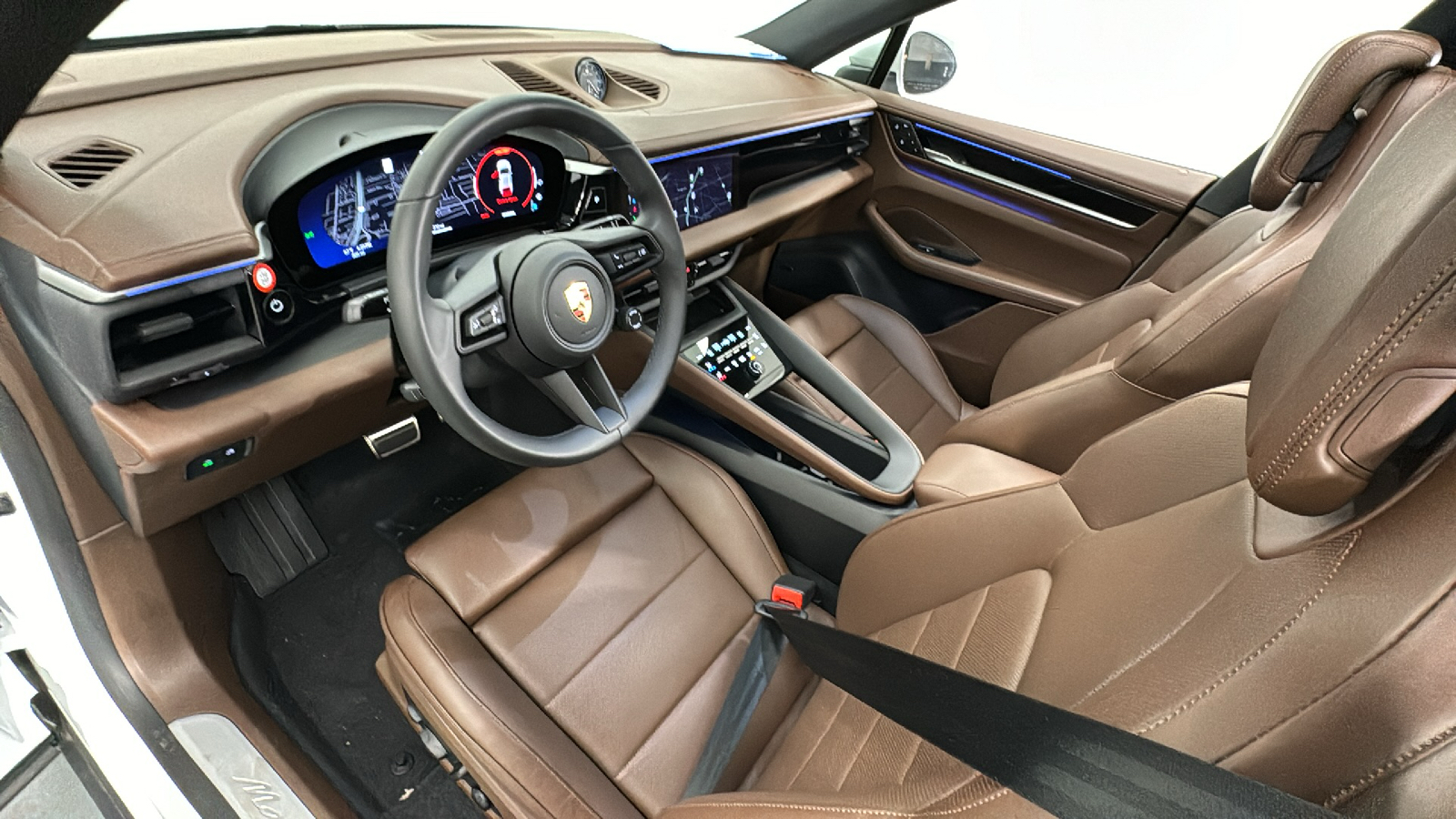 2024 Porsche Macan Electric 4 38