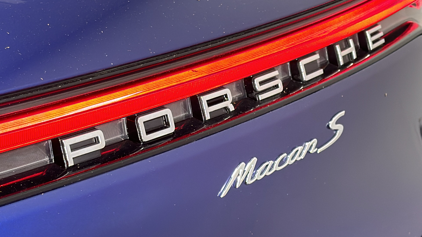 2023 Porsche Macan S 9