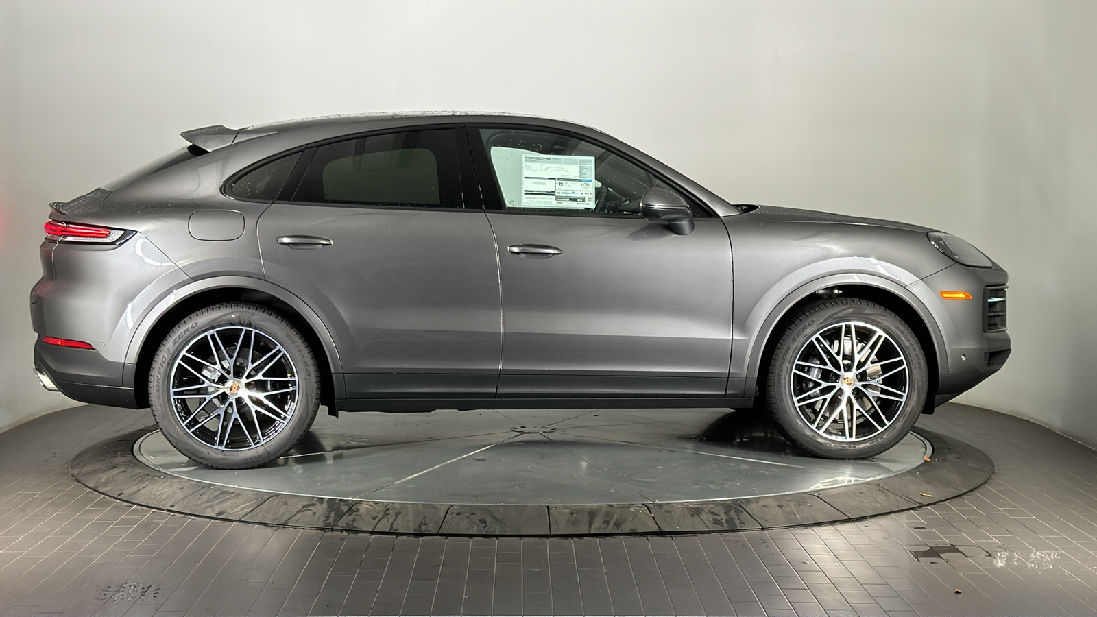 2025 Porsche Cayenne Coupe  6