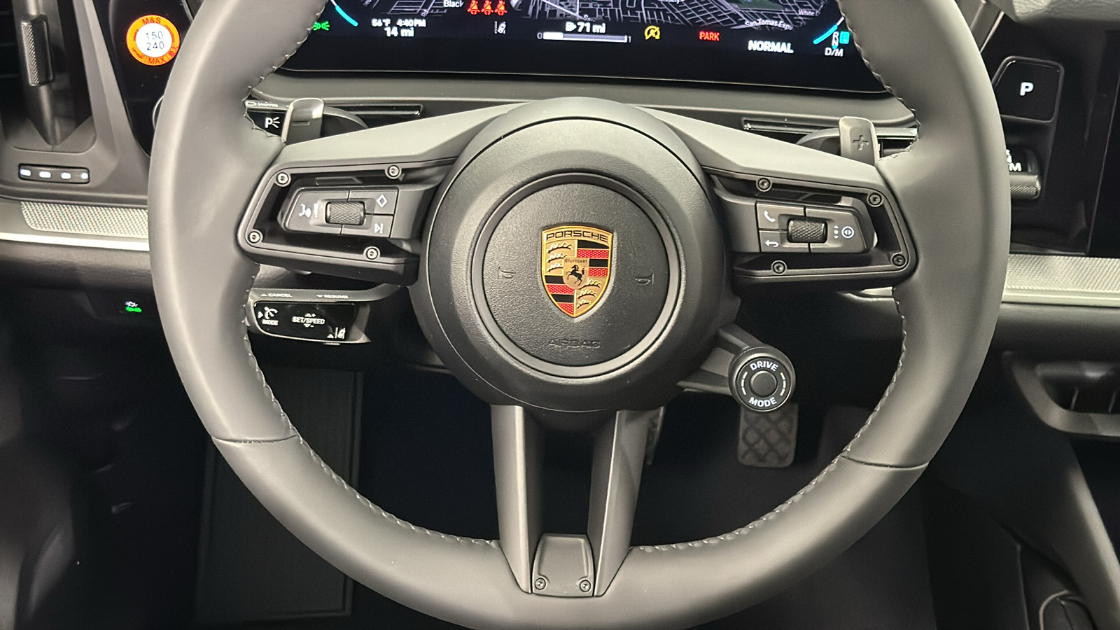 2025 Porsche Cayenne Coupe  14