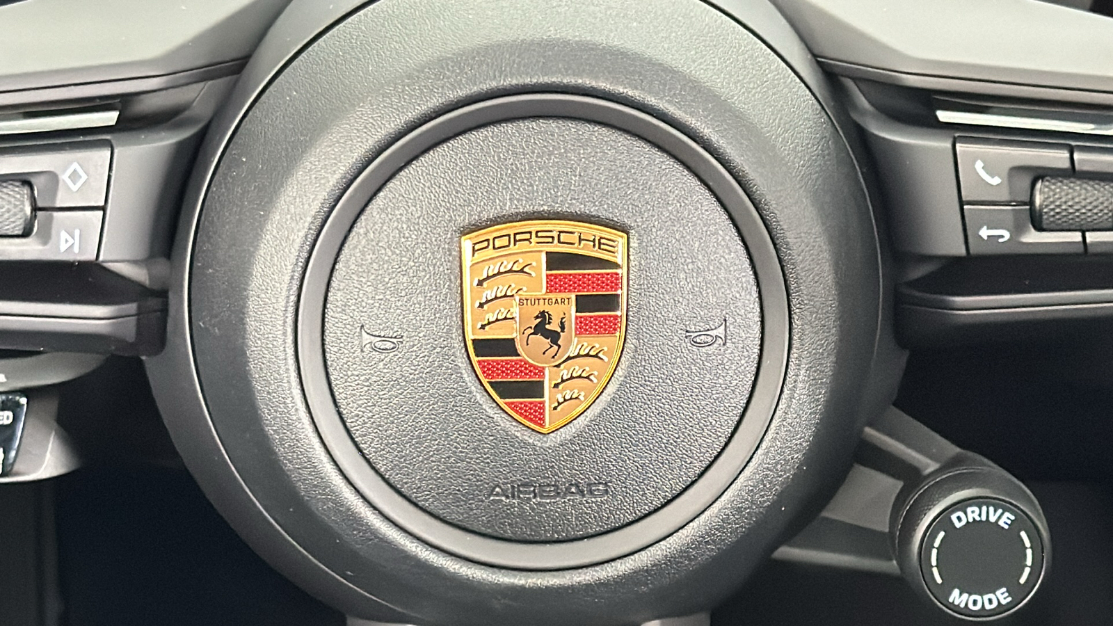 2025 Porsche Cayenne  16