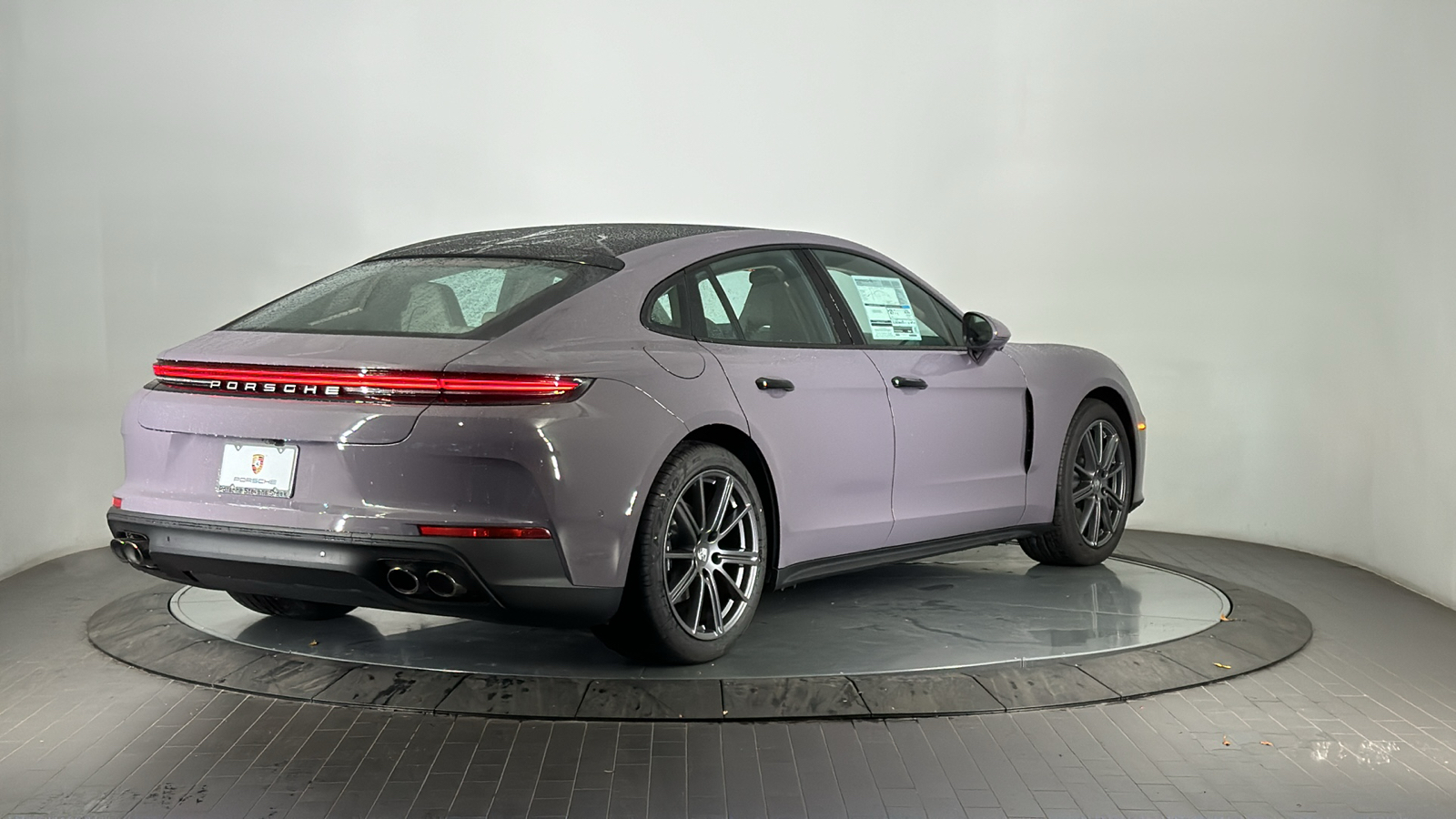 2025 Porsche Panamera  5