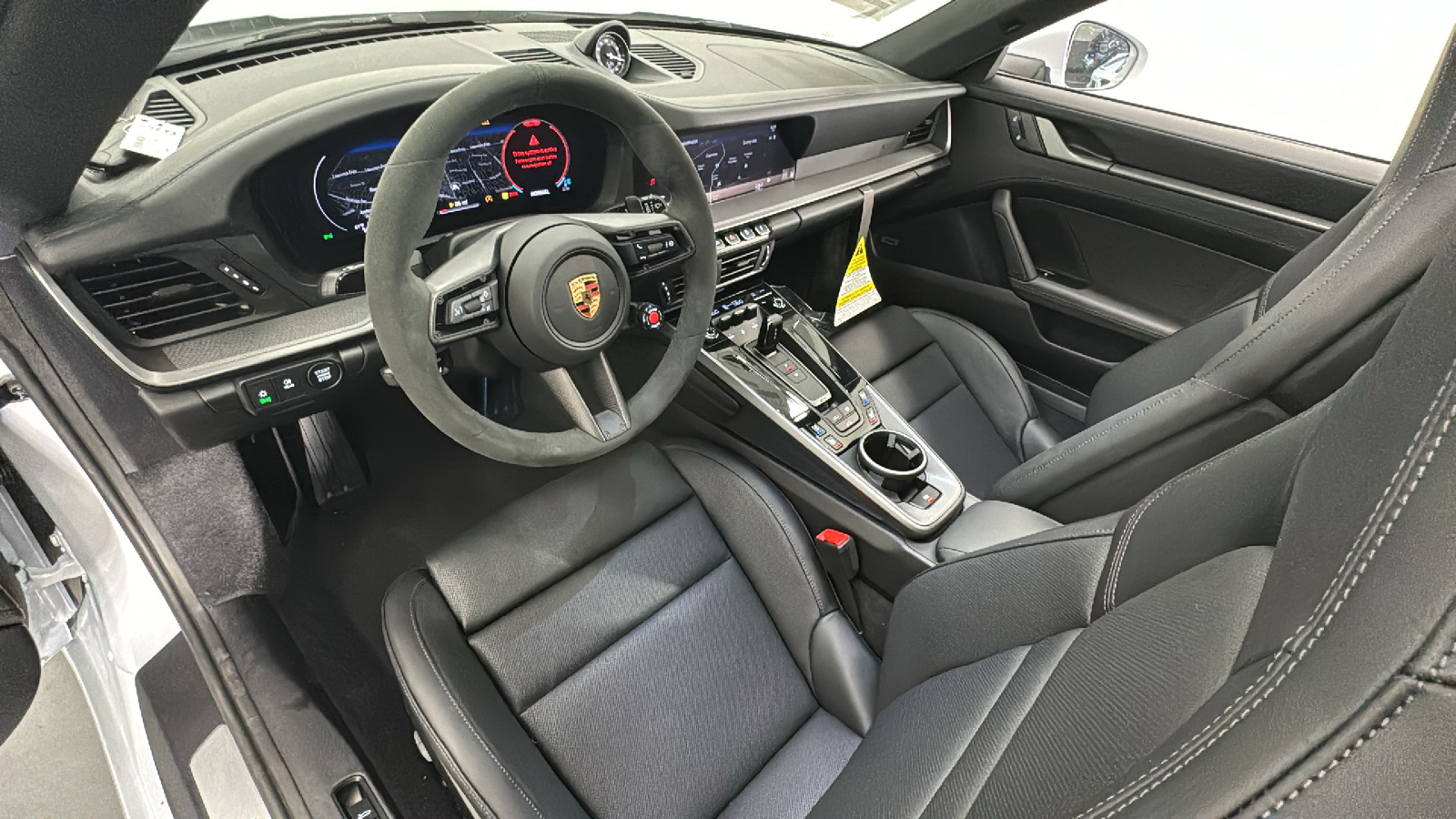 2025 Porsche 911 Carrera 37