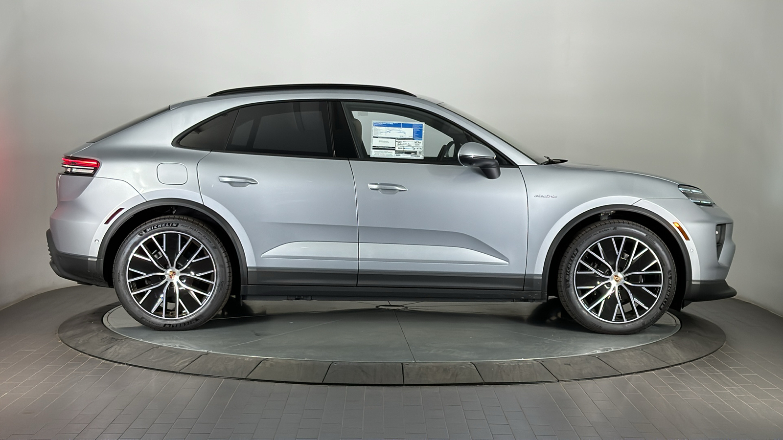 2024 Porsche Macan Electric 4 6