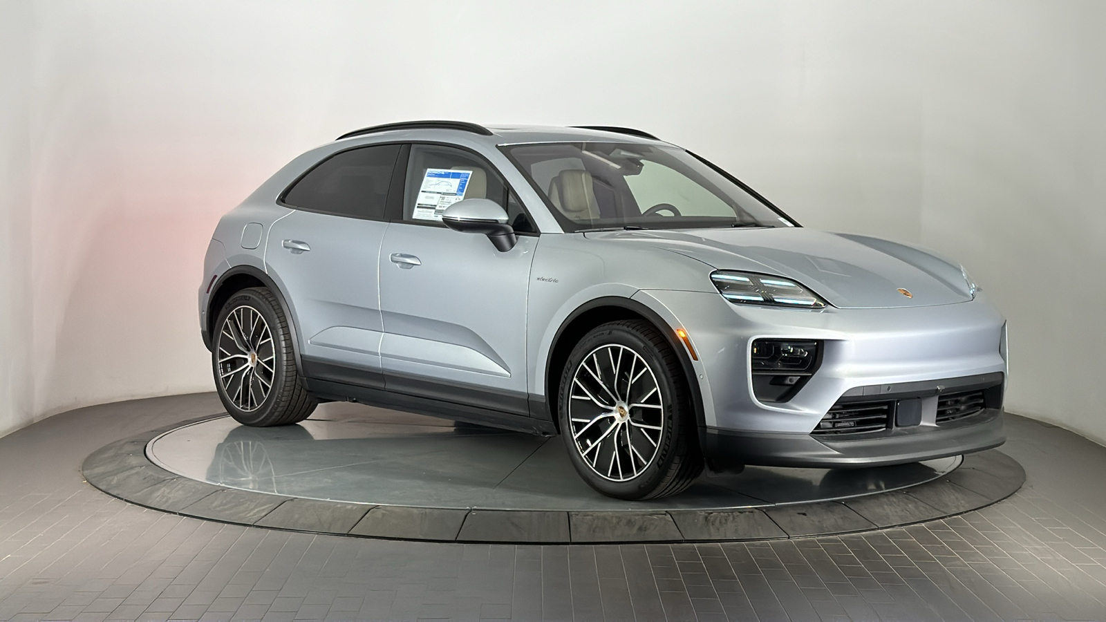 2024 Porsche Macan Electric 4 7