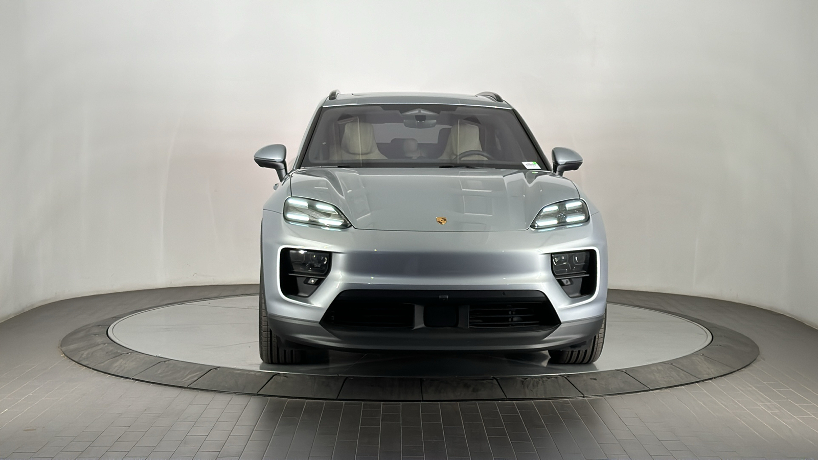 2024 Porsche Macan Electric 4 8