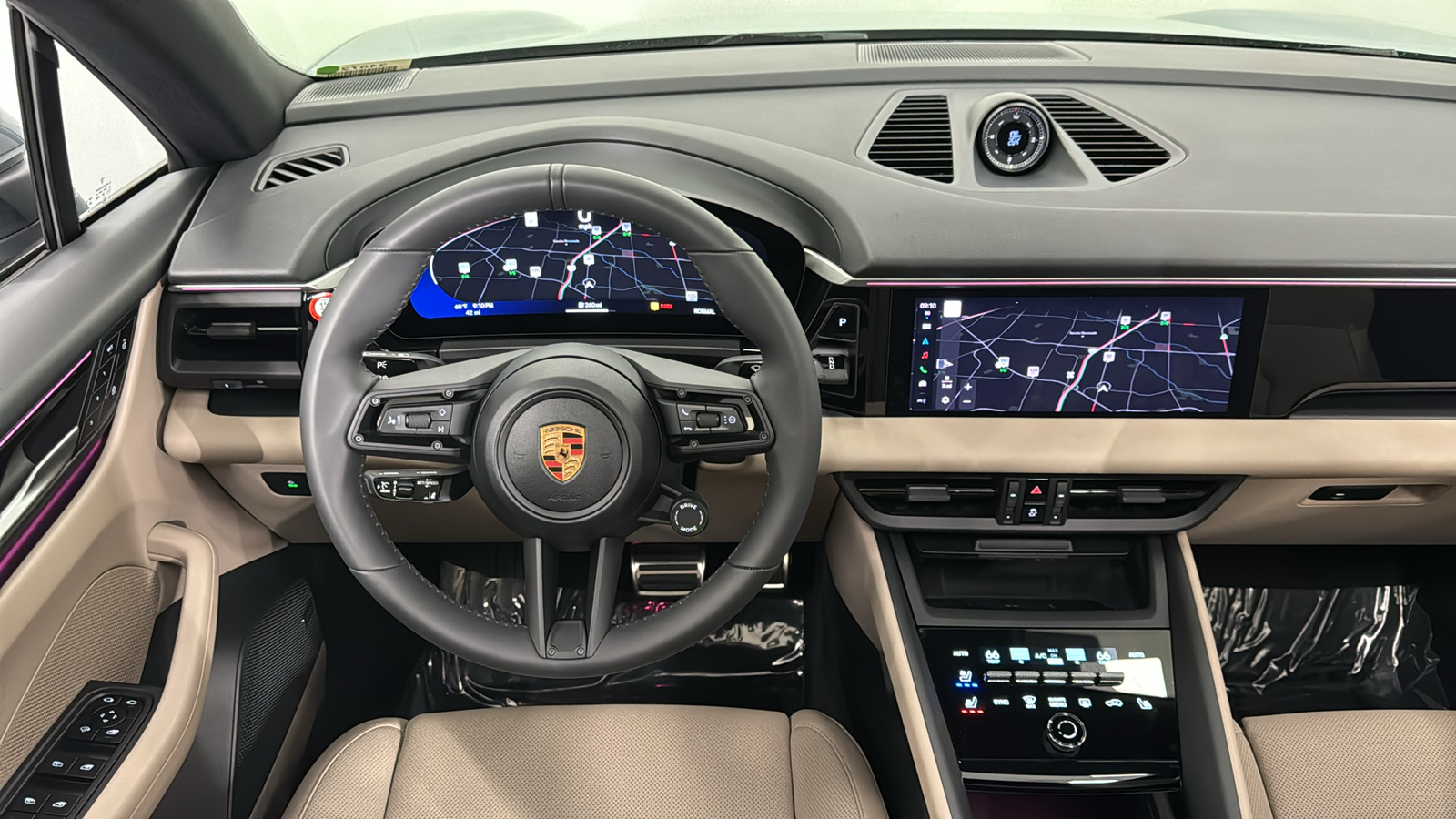 2024 Porsche Macan Electric 4 13