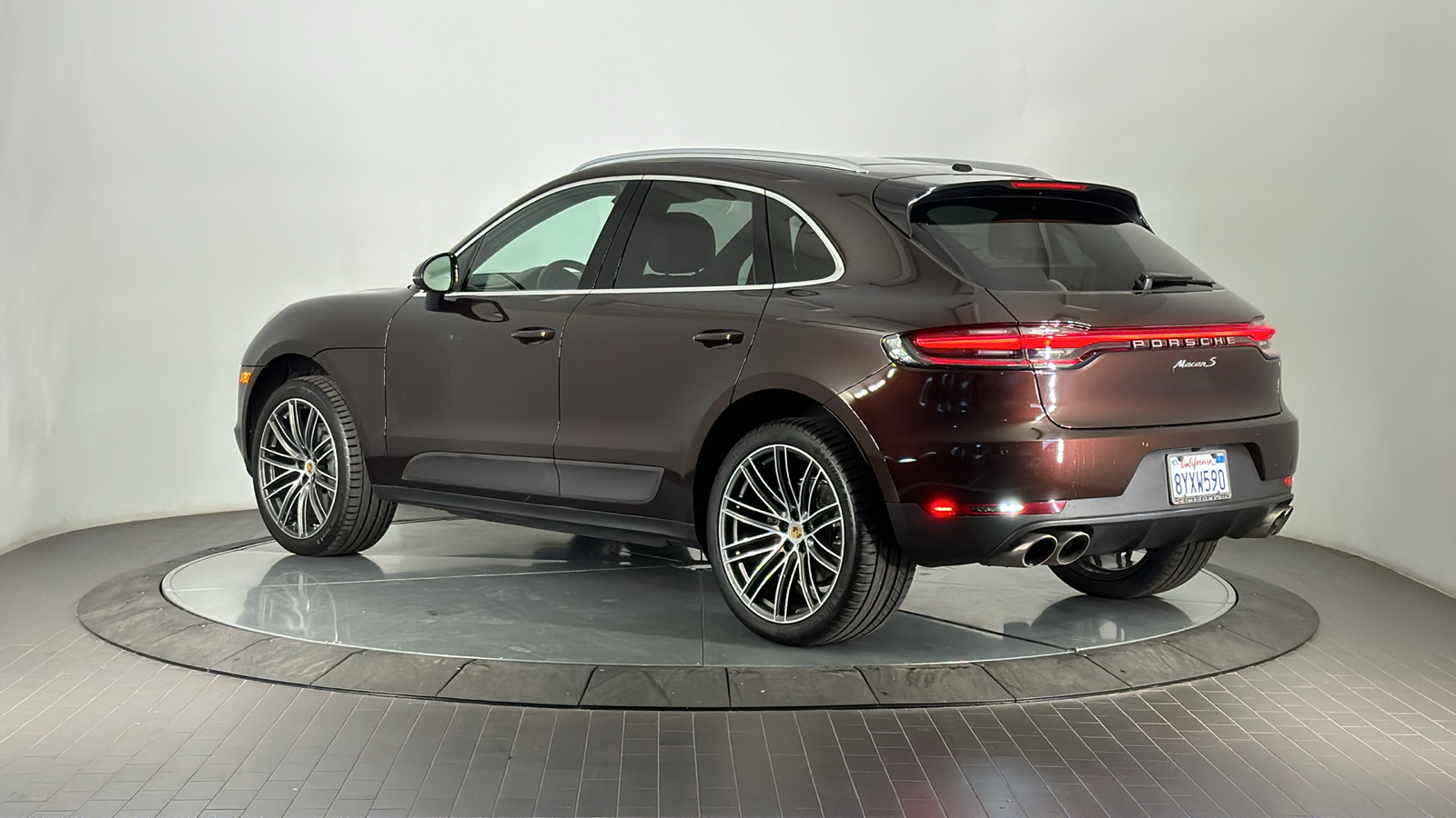 2021 Porsche Macan S 3