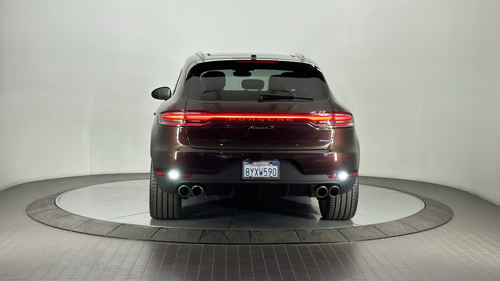 2021 Porsche Macan S 4