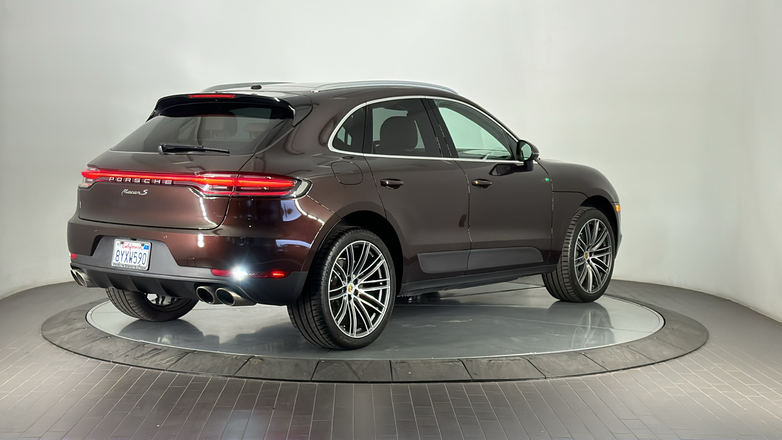 2021 Porsche Macan S 5