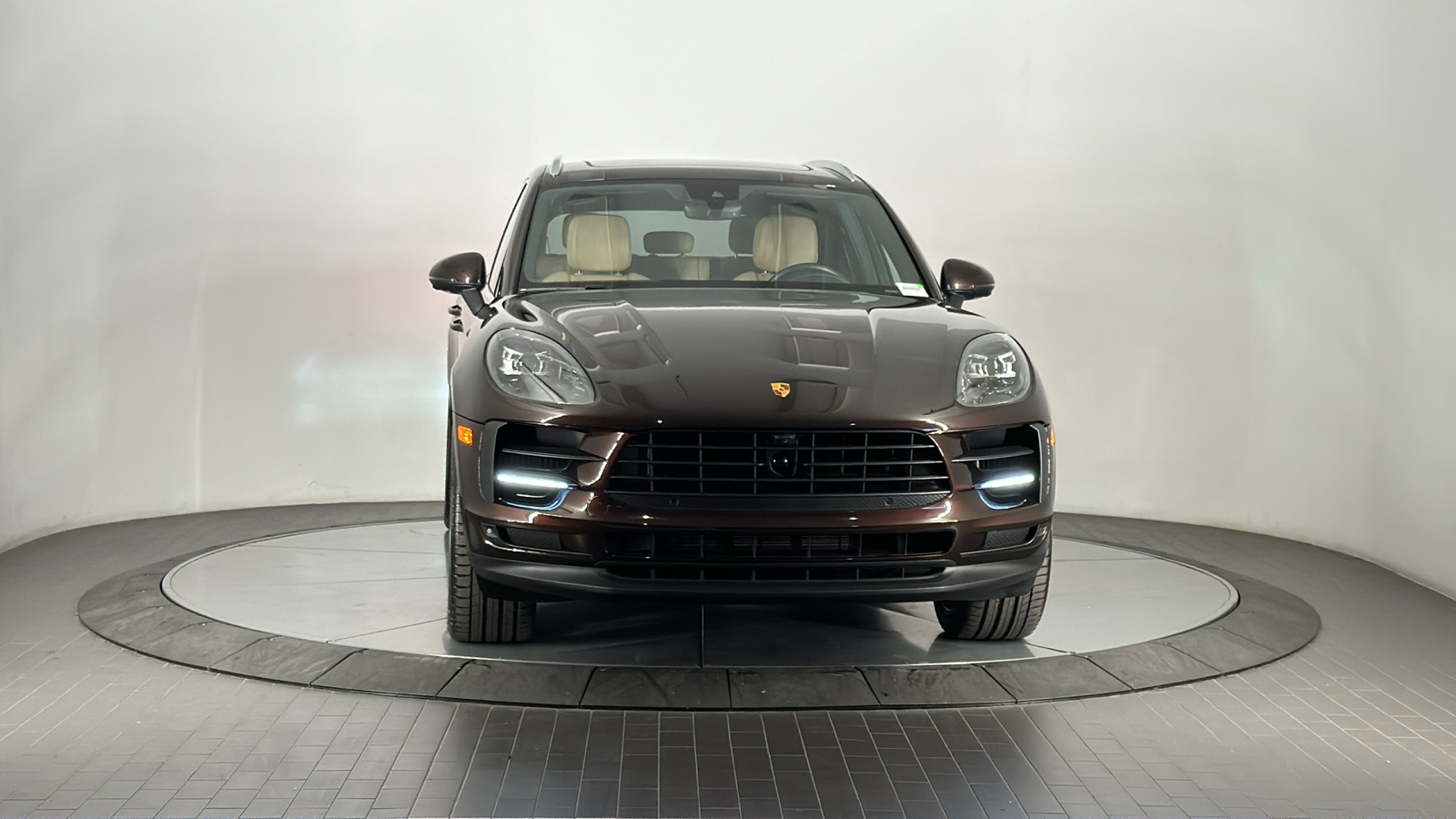 2021 Porsche Macan S 8