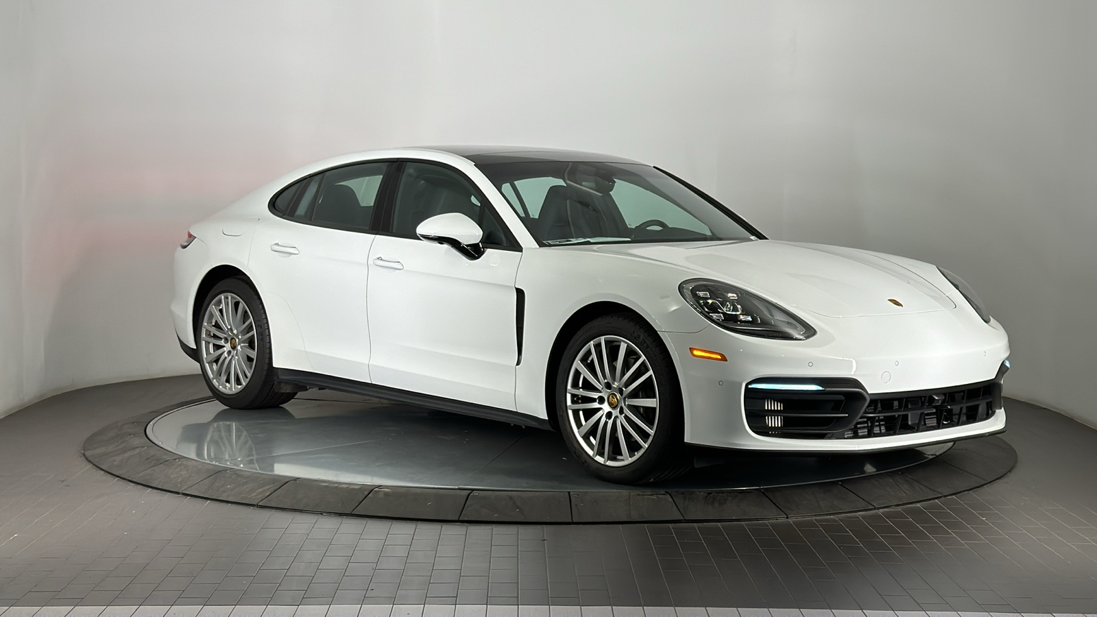 2022 Porsche Panamera 4 7