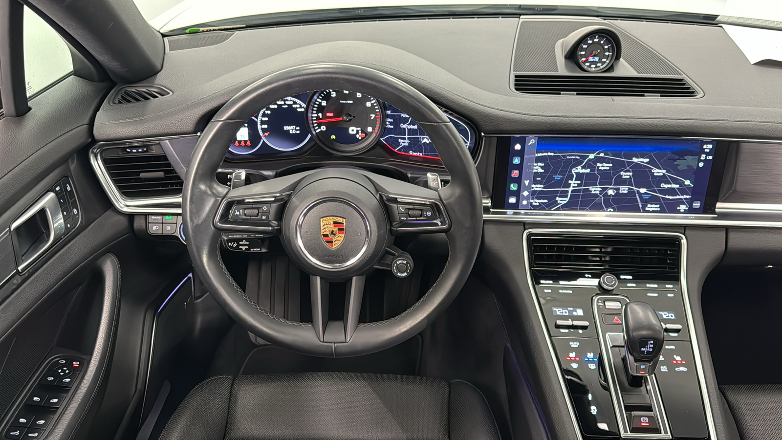 2022 Porsche Panamera 4 11