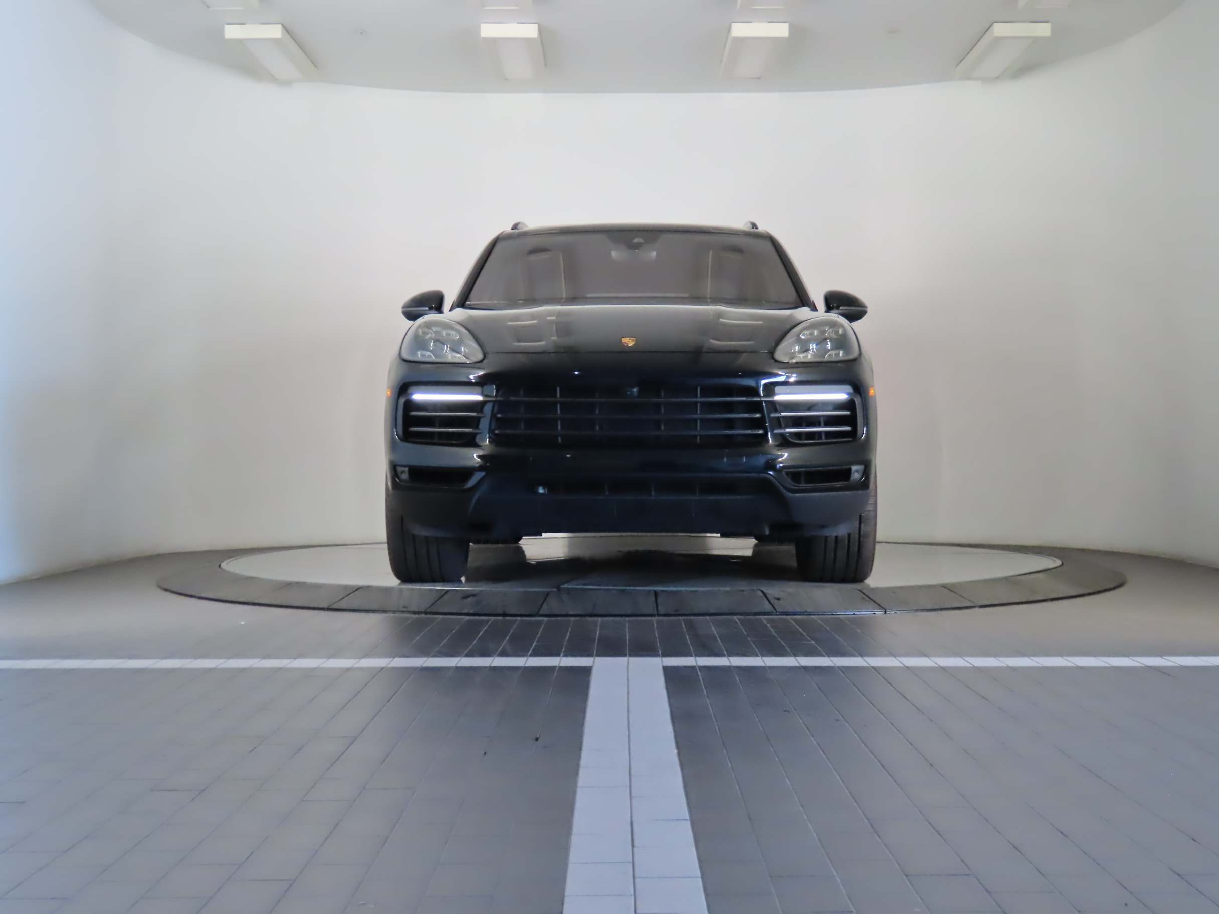 2023 Porsche Cayenne E-Hybrid Platinum Edition 8