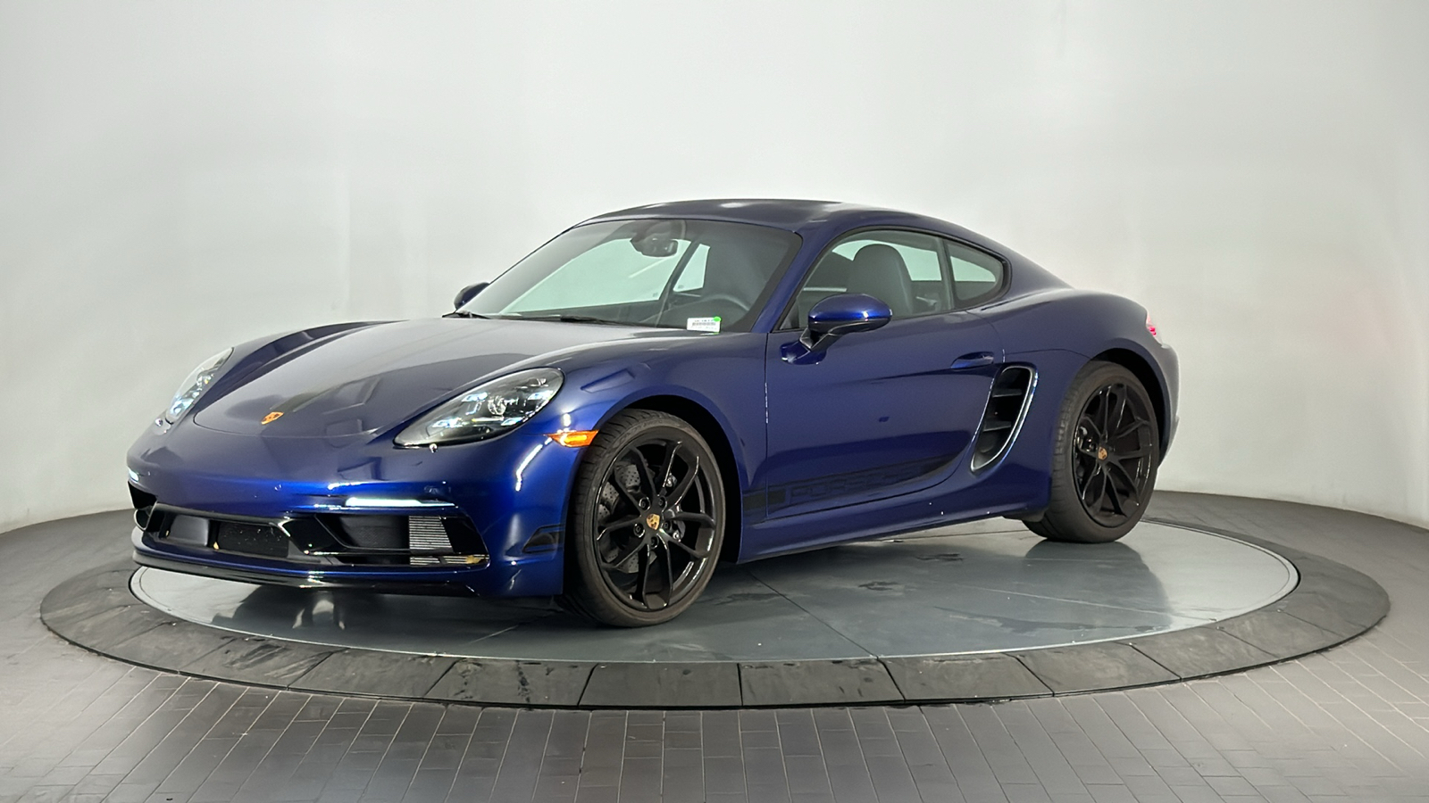 2024 Porsche 718 Cayman Style  1