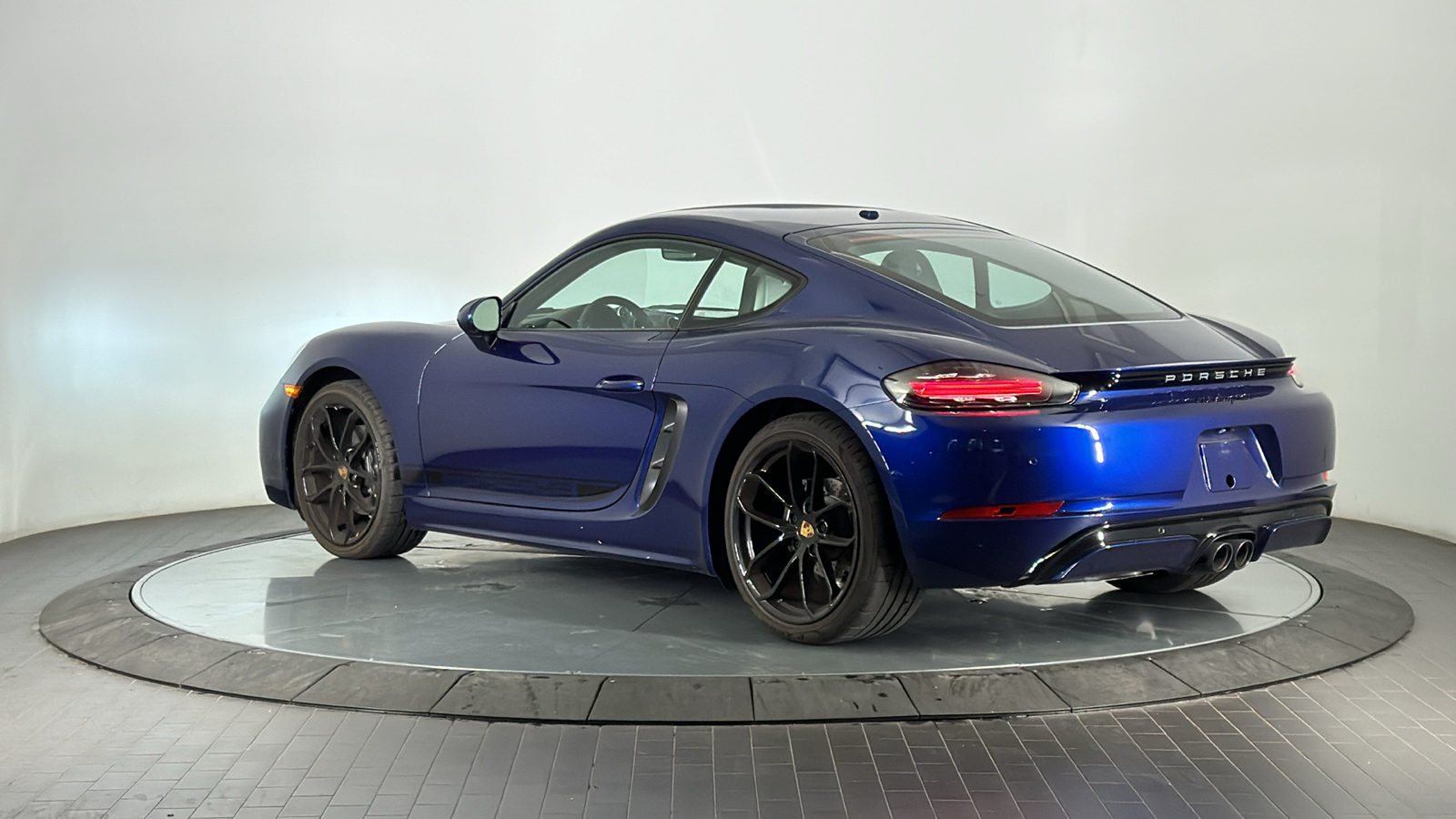 2024 Porsche 718 Cayman Style  2