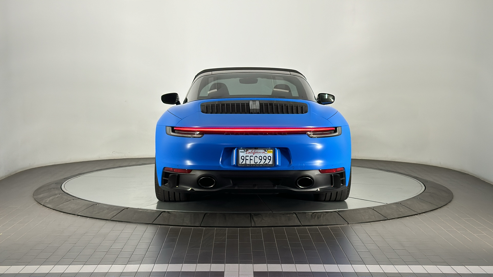 2023 Porsche 911 Targa 4 GTS 4