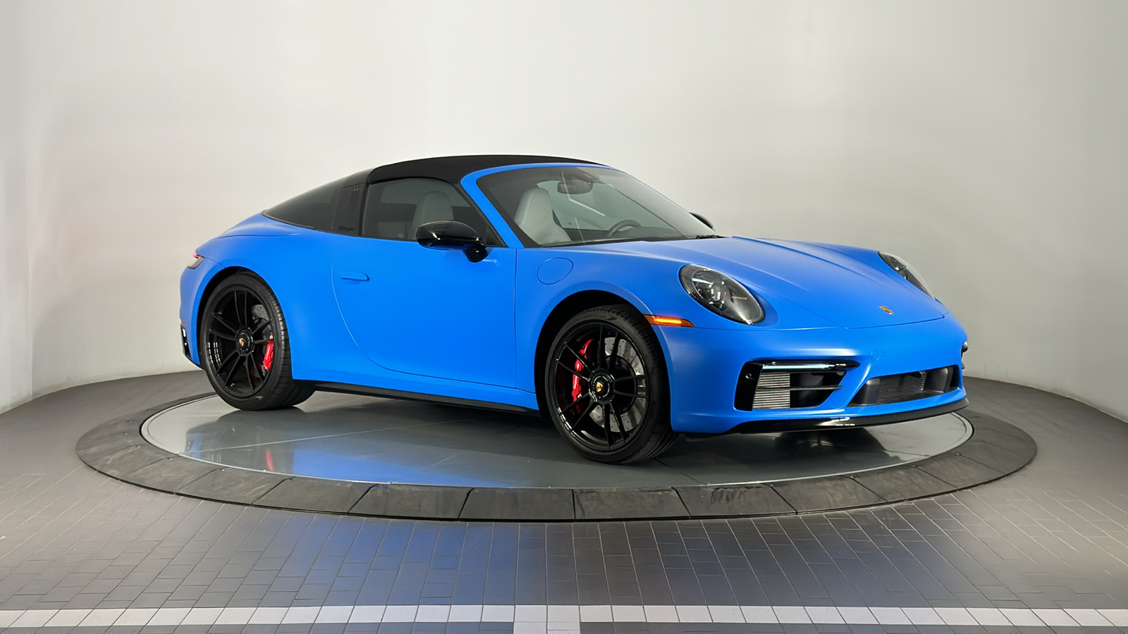 2023 Porsche 911 Targa 4 GTS 7