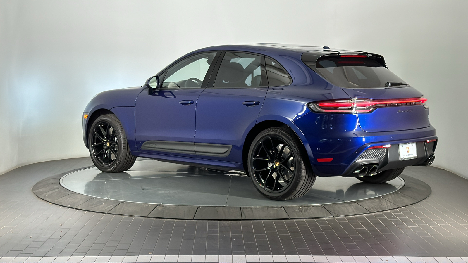 2025 Porsche Macan GTS 3