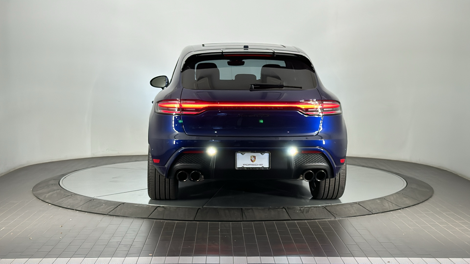 2025 Porsche Macan GTS 4