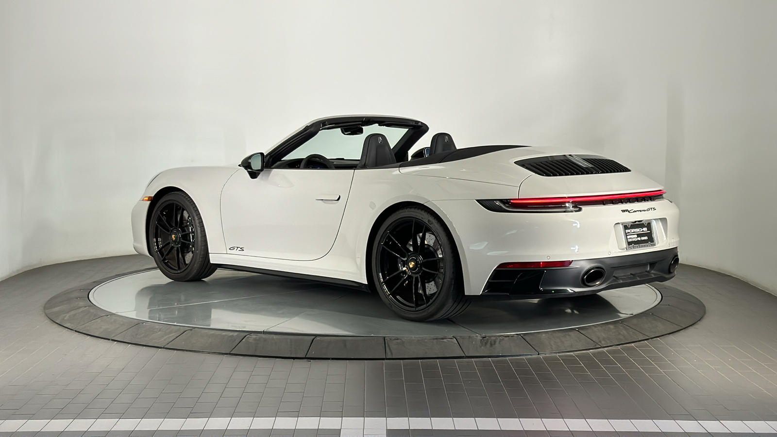 2024 Porsche 911 Carrera GTS 11