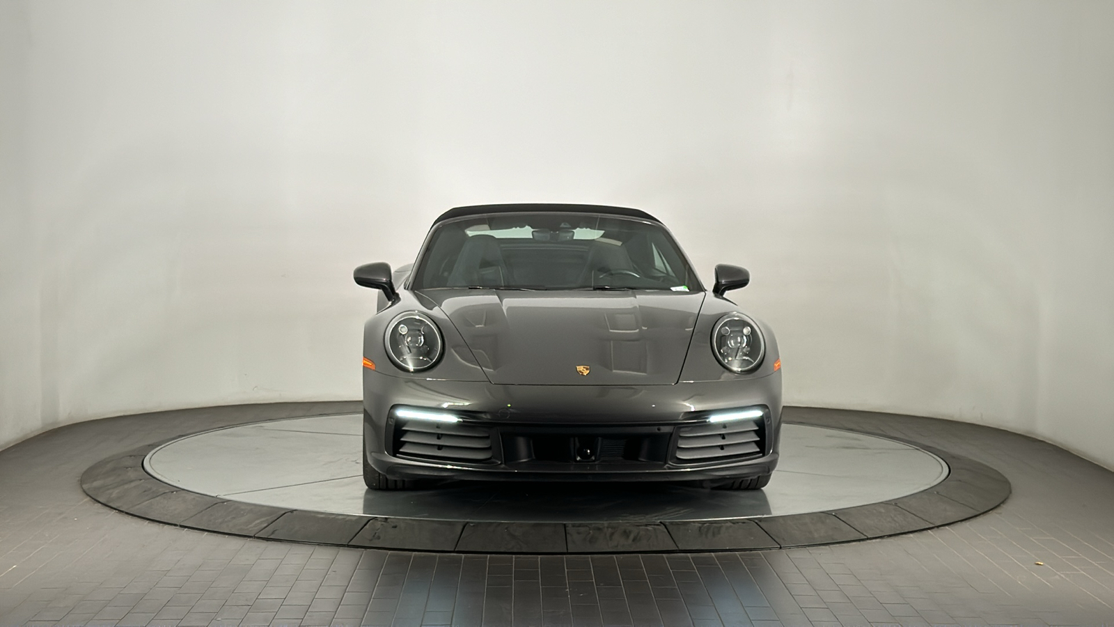 2020 Porsche 911 Carrera 8