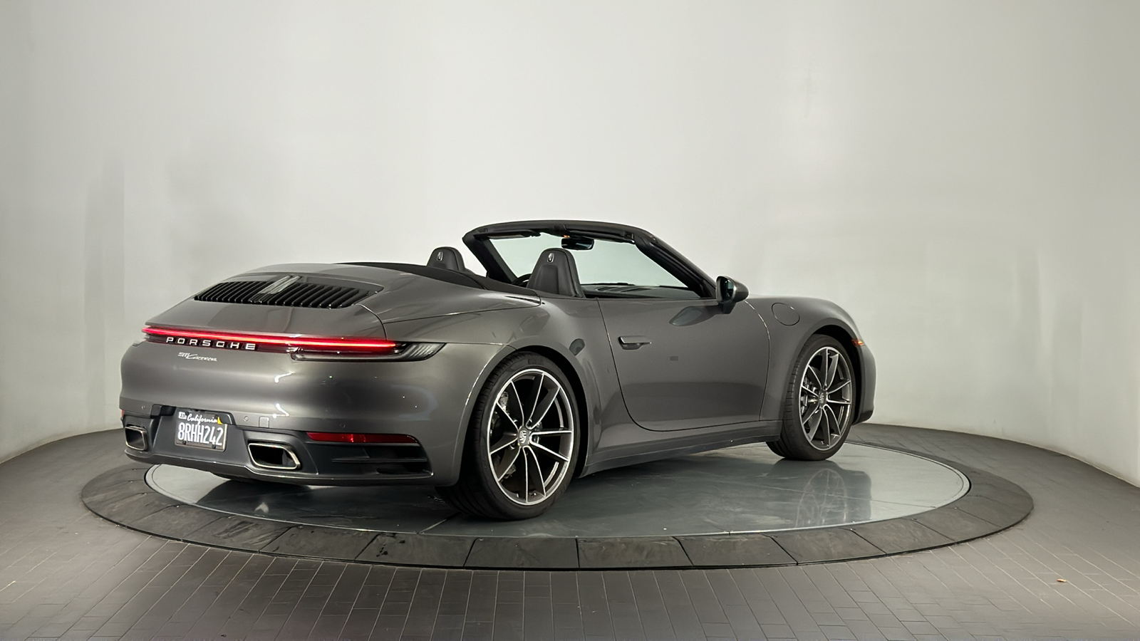 2020 Porsche 911 Carrera 13