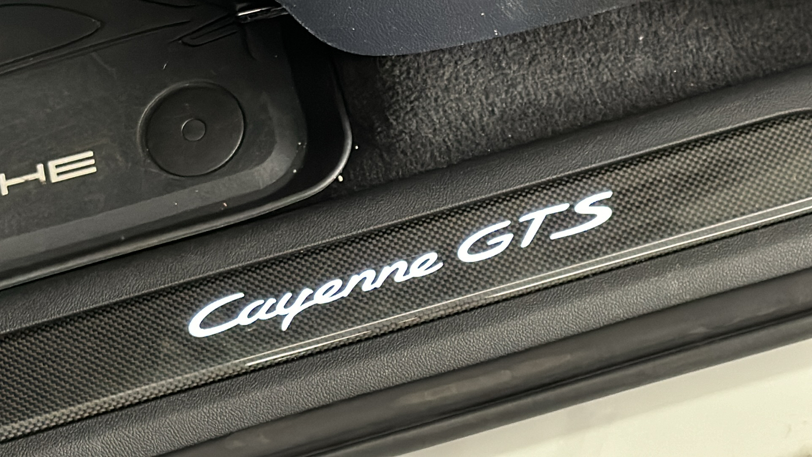 2023 Porsche Cayenne GTS 39