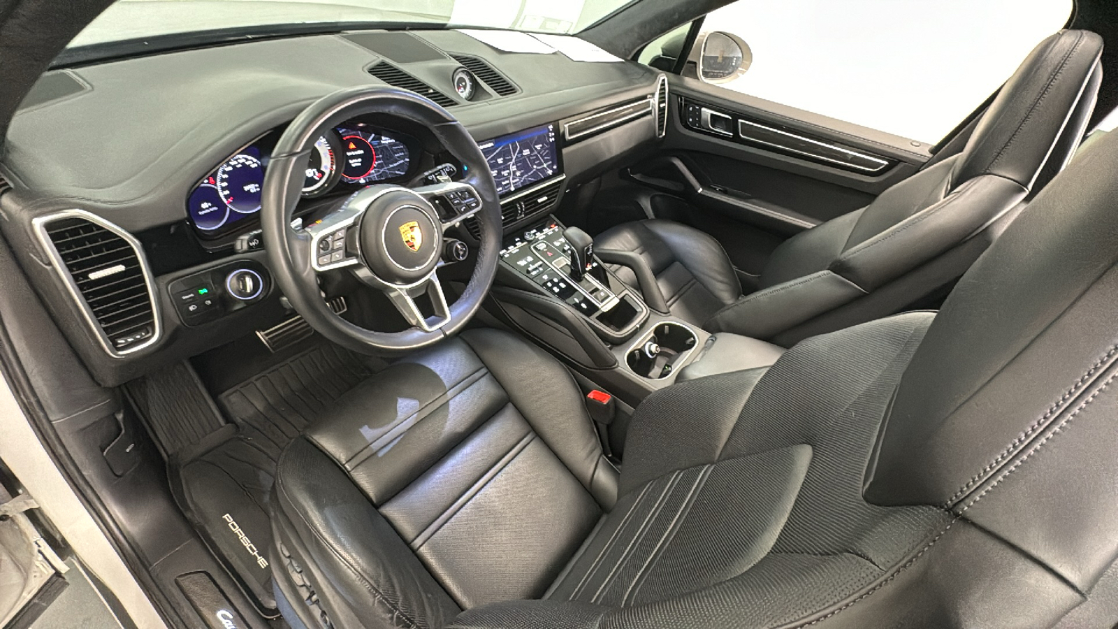 2023 Porsche Cayenne GTS 40