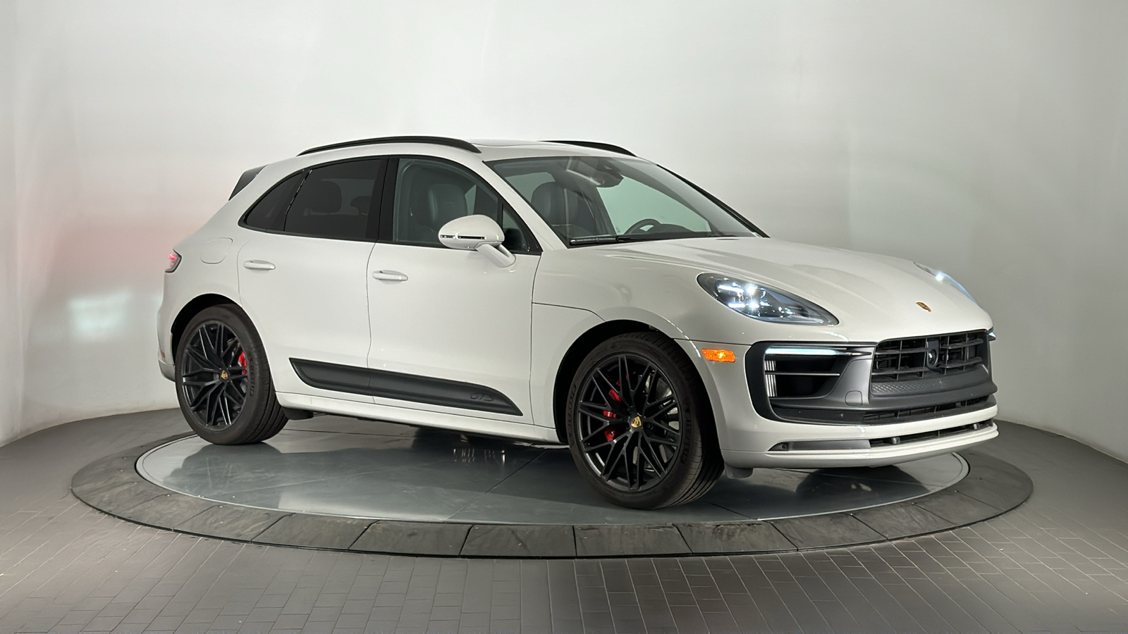 2025 Porsche Macan GTS 7