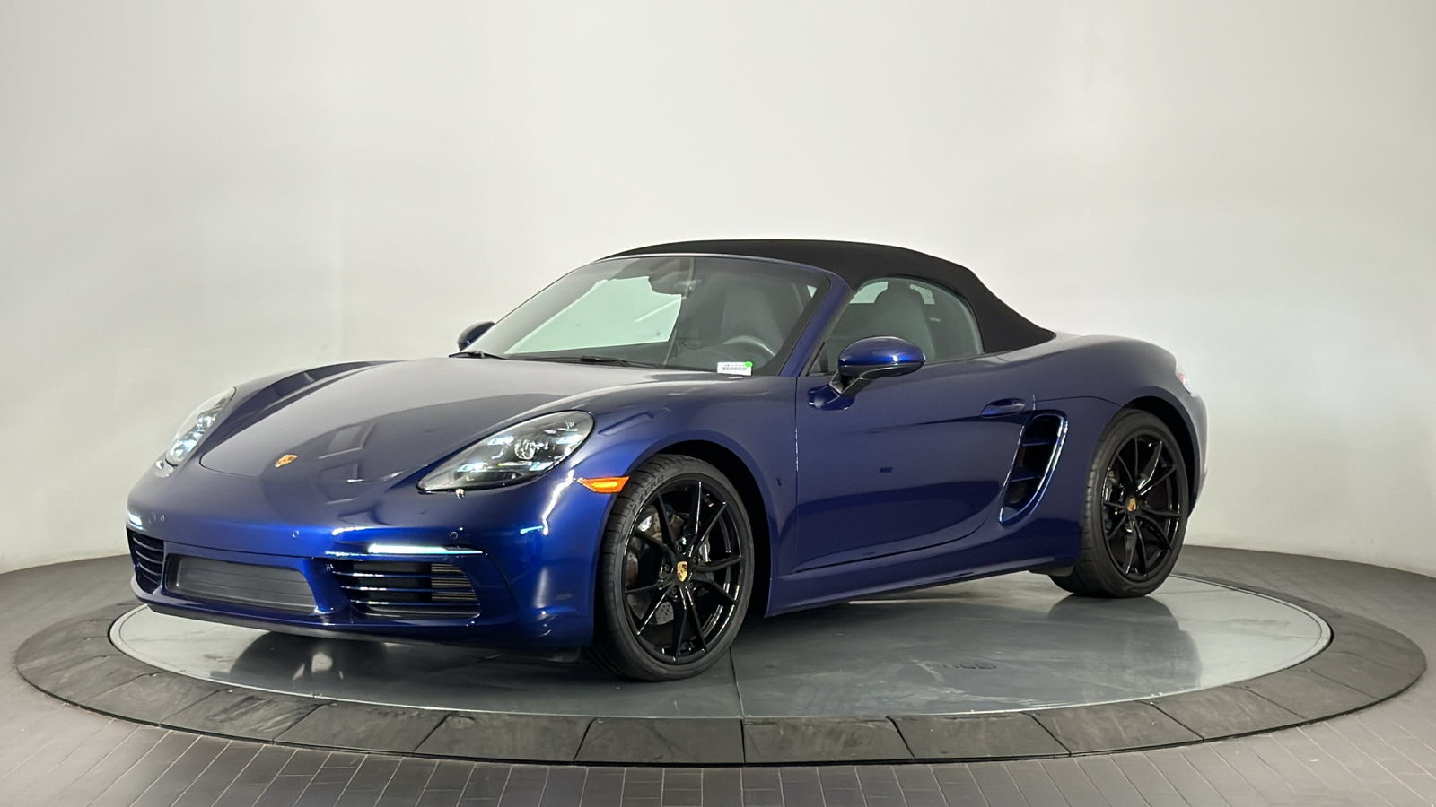 2024 Porsche 718 Boxster  1