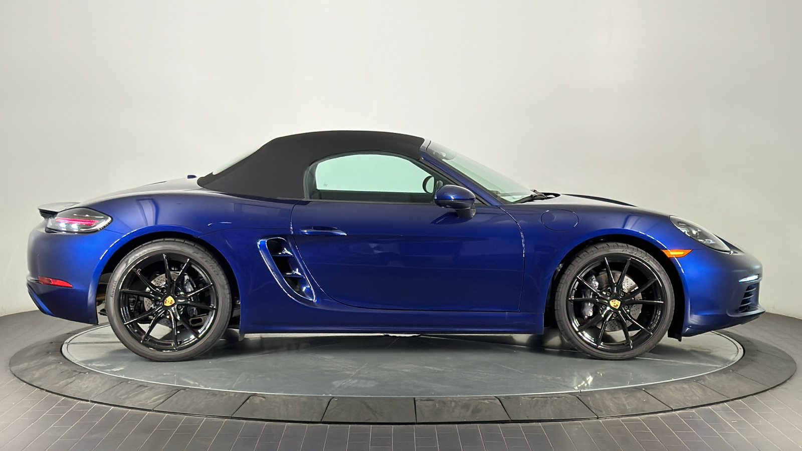 2024 Porsche 718 Boxster  6