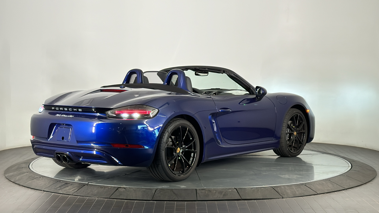 2024 Porsche 718 Boxster  13