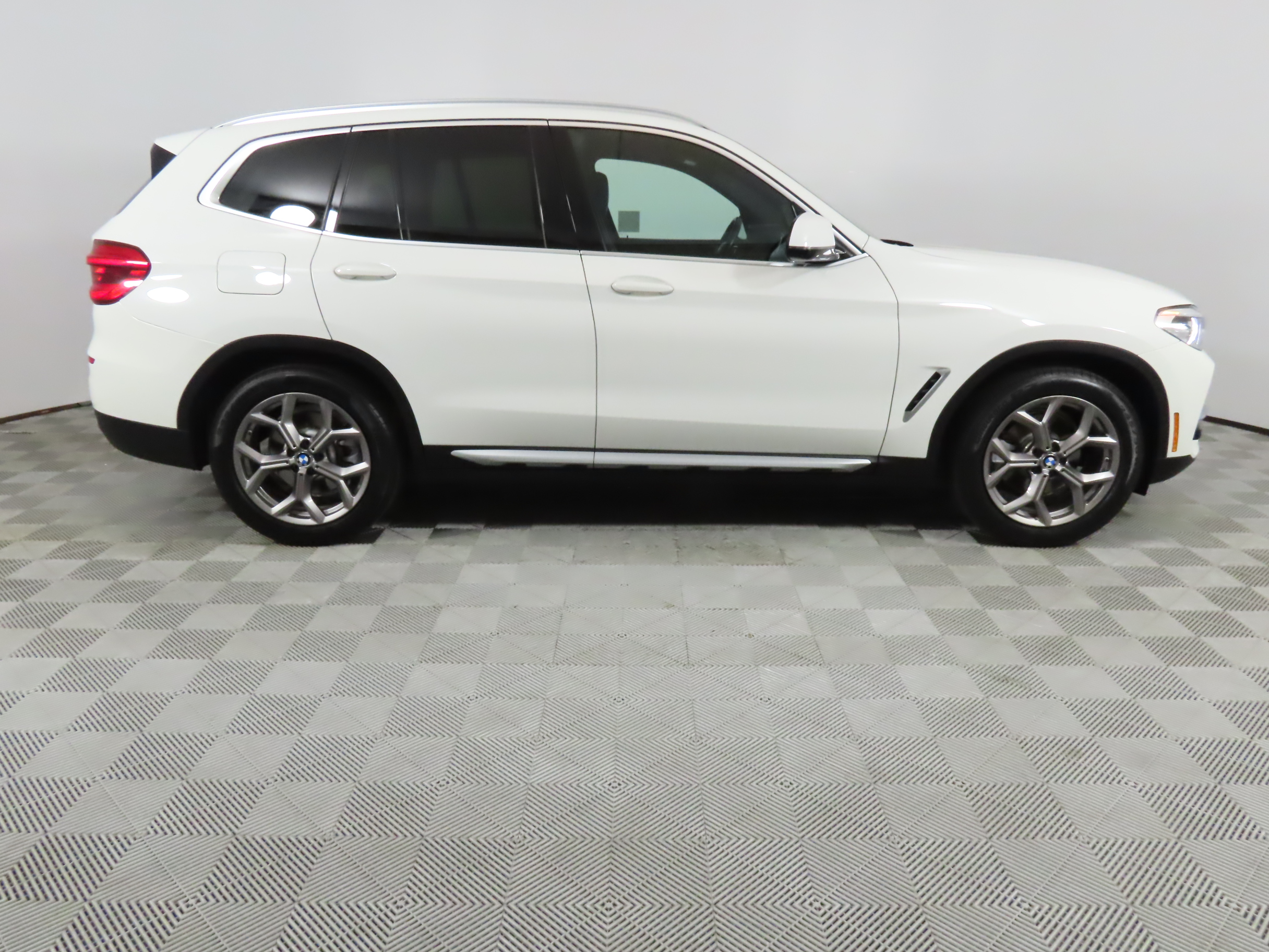 2021 BMW X3 xDrive30i 6