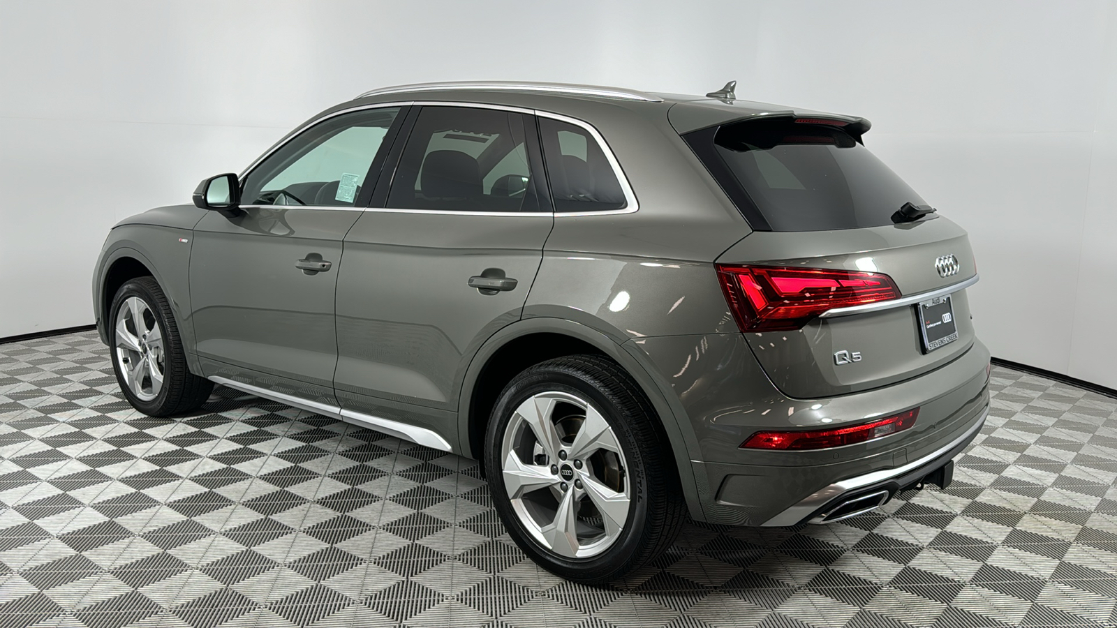 2023 Audi Q5 45 S line Premium Plus 3